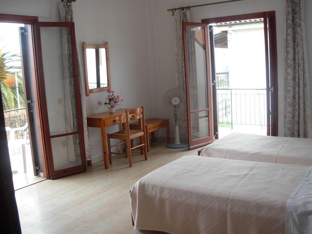Feeloxenia Corfu Apartment *